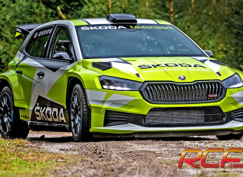 1670247642c968cd-skoda-fabia-rs-rally-2-przod-w-ruchu