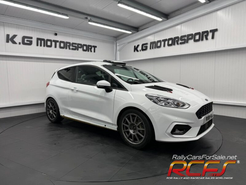 Fiesta R4 1