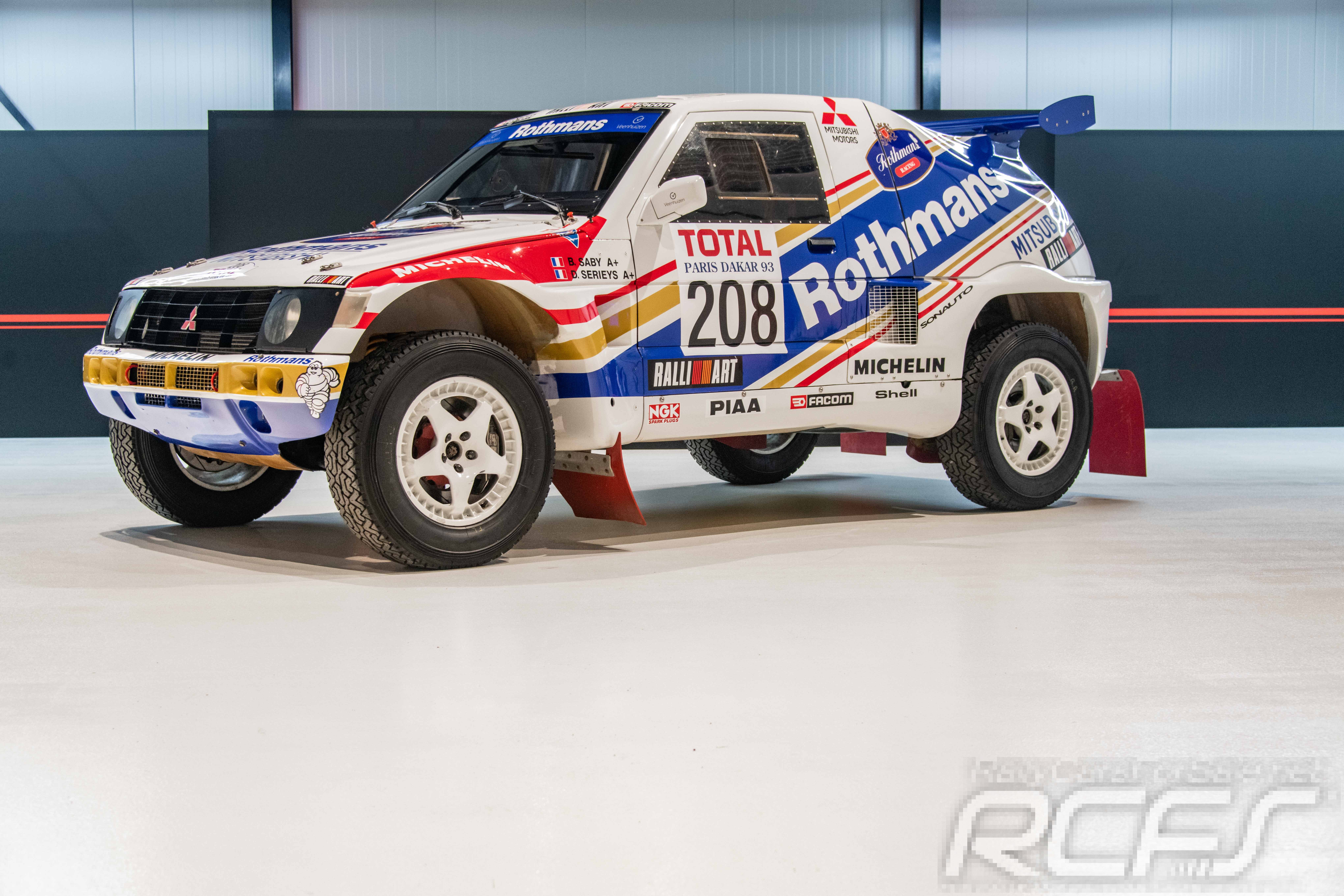 Dakar-MITSUBISHI-PAJERO-T3-1992-klein-89