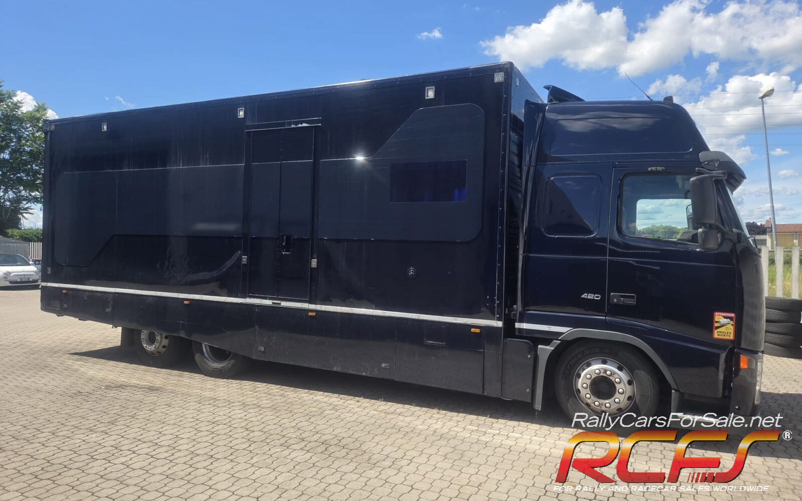 Volvo FH12 420 Rally Service Truck